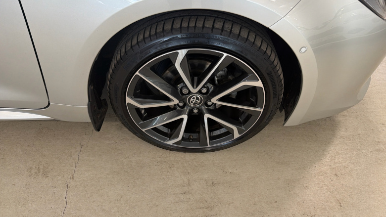 Toyota Corolla 1.8 VVT-i Hybrid Excel 5dr CVT Hybrid Hatchback